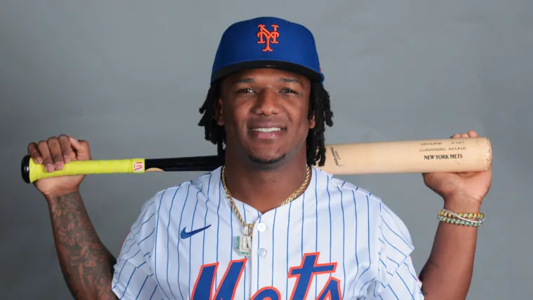 White Sox GM has called Luisangel Acuna a switch-hitter 4 times — he’s not a switch-hitter