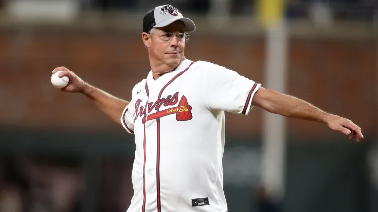 Braves legend Greg Maddux holds most unbreakable MLB base-stealing record in baseball history
