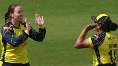 Hampshire & Surrey tie thriller – Women’s T20 Blast round-up